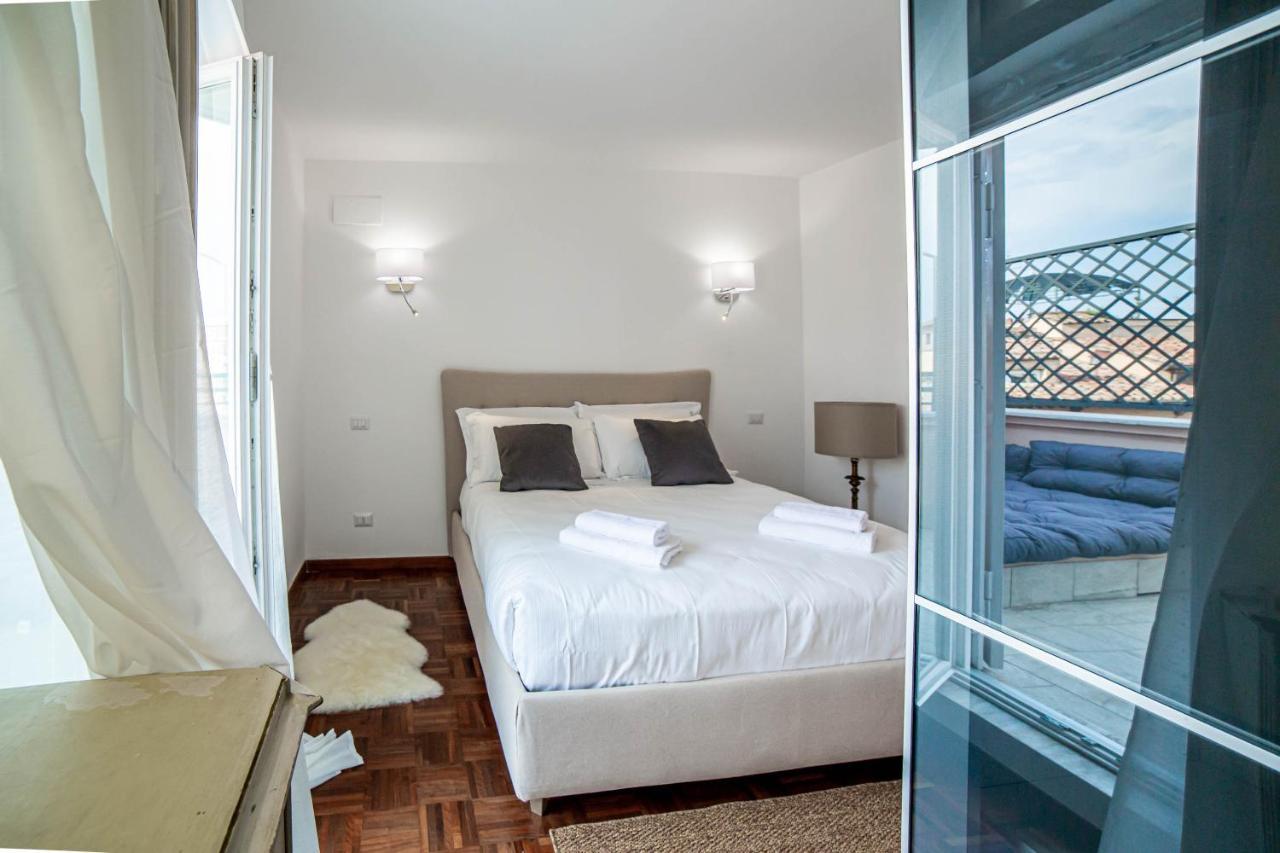 Luxury Top Floor In Trastevere ローマ エクステリア 写真