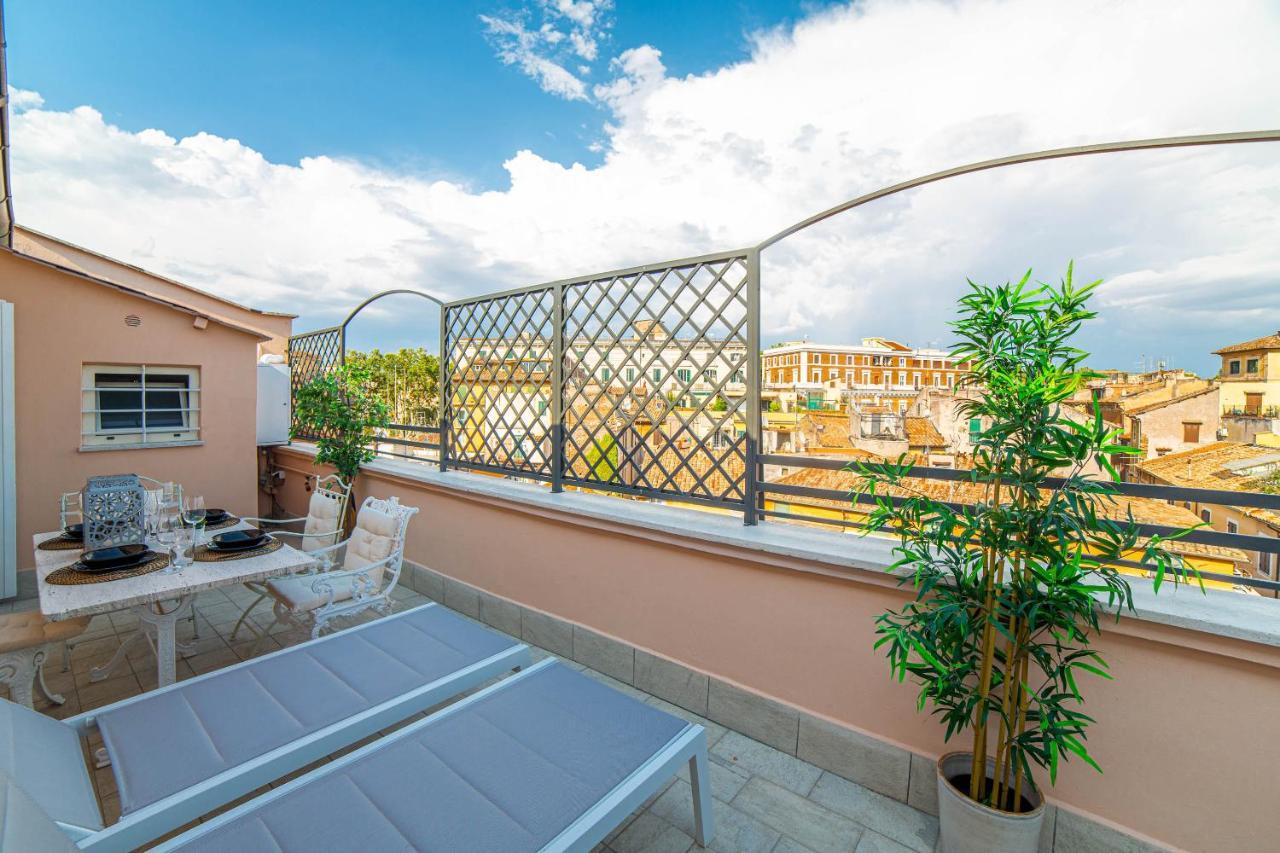 Luxury Top Floor In Trastevere ローマ エクステリア 写真
