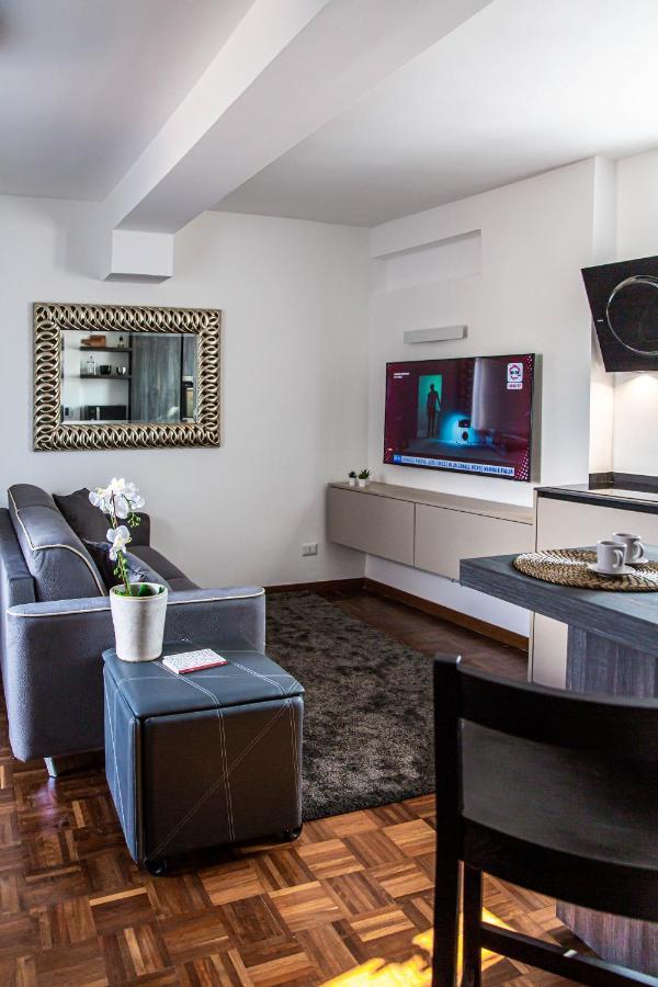 Luxury Top Floor In Trastevere ローマ エクステリア 写真