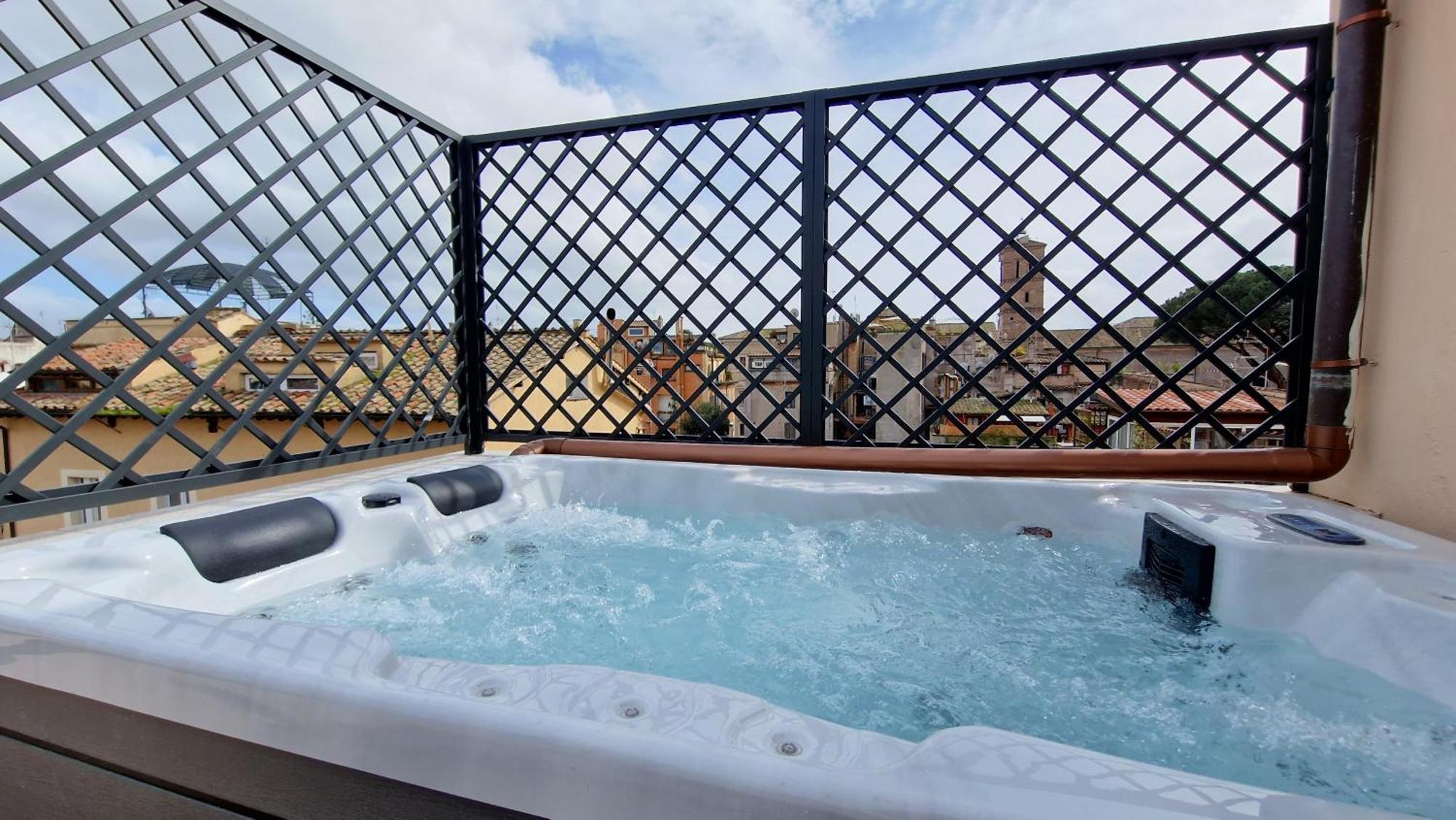 Luxury Top Floor In Trastevere ローマ エクステリア 写真